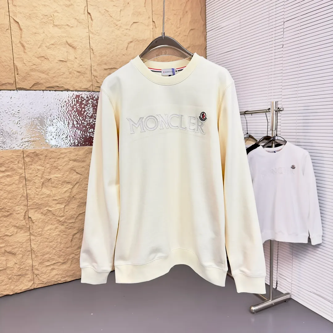 ： 🤳𝐌𝐎𝐍𝐂𝐋𝐄𝐑 ：☑️ 440 👕 ：☑️ 1*1 。🔜 。 ：☑️ 3D ，🇧🇫 1：1 。 ， ， ！🇲🇩 ！ Size：☑️S 〰️M 〰️L 〰️XL 〰️XXL